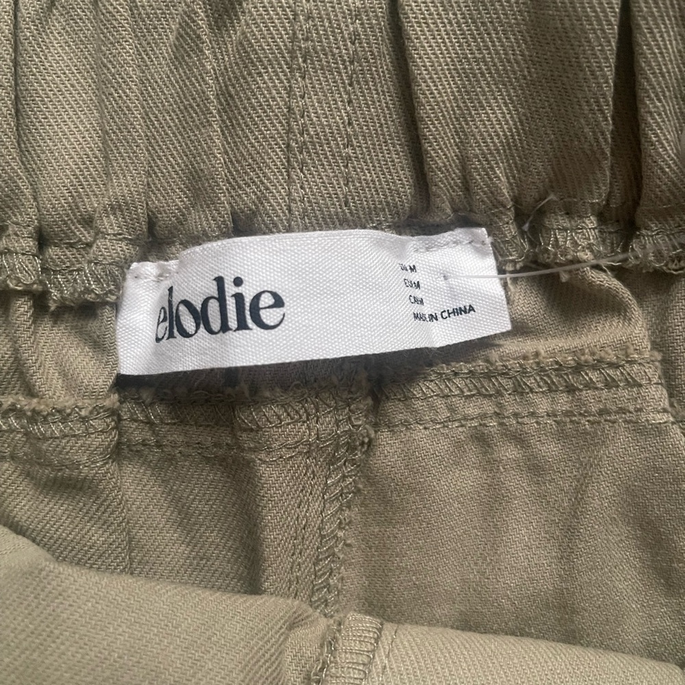 Elodie Sage Green Pants
NWT
Size M - Picture 3 of 4